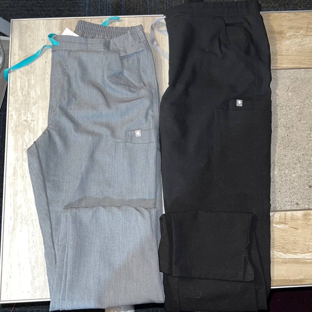 Figs small tall scrubs